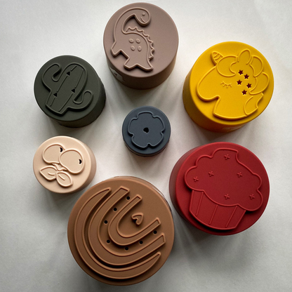 Mamairo マルチトイカップ - Dark-colored stacking cups